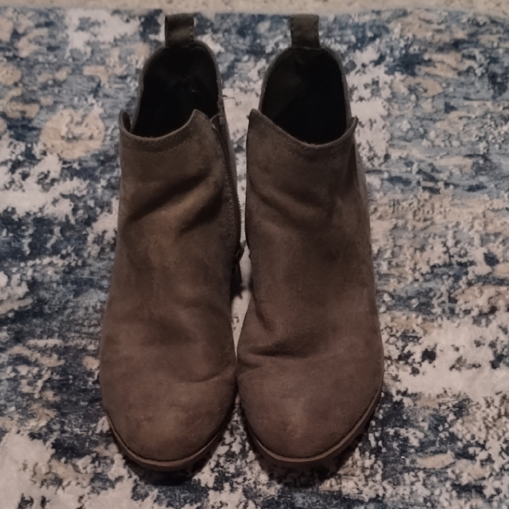 Carlos By Carlos Santana Women's Suede Ankle Boots